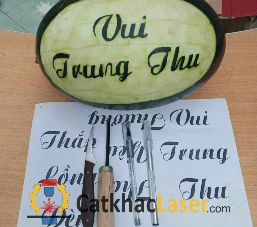 Dung Cu Can Thiet De Khac Chu Dua Hau